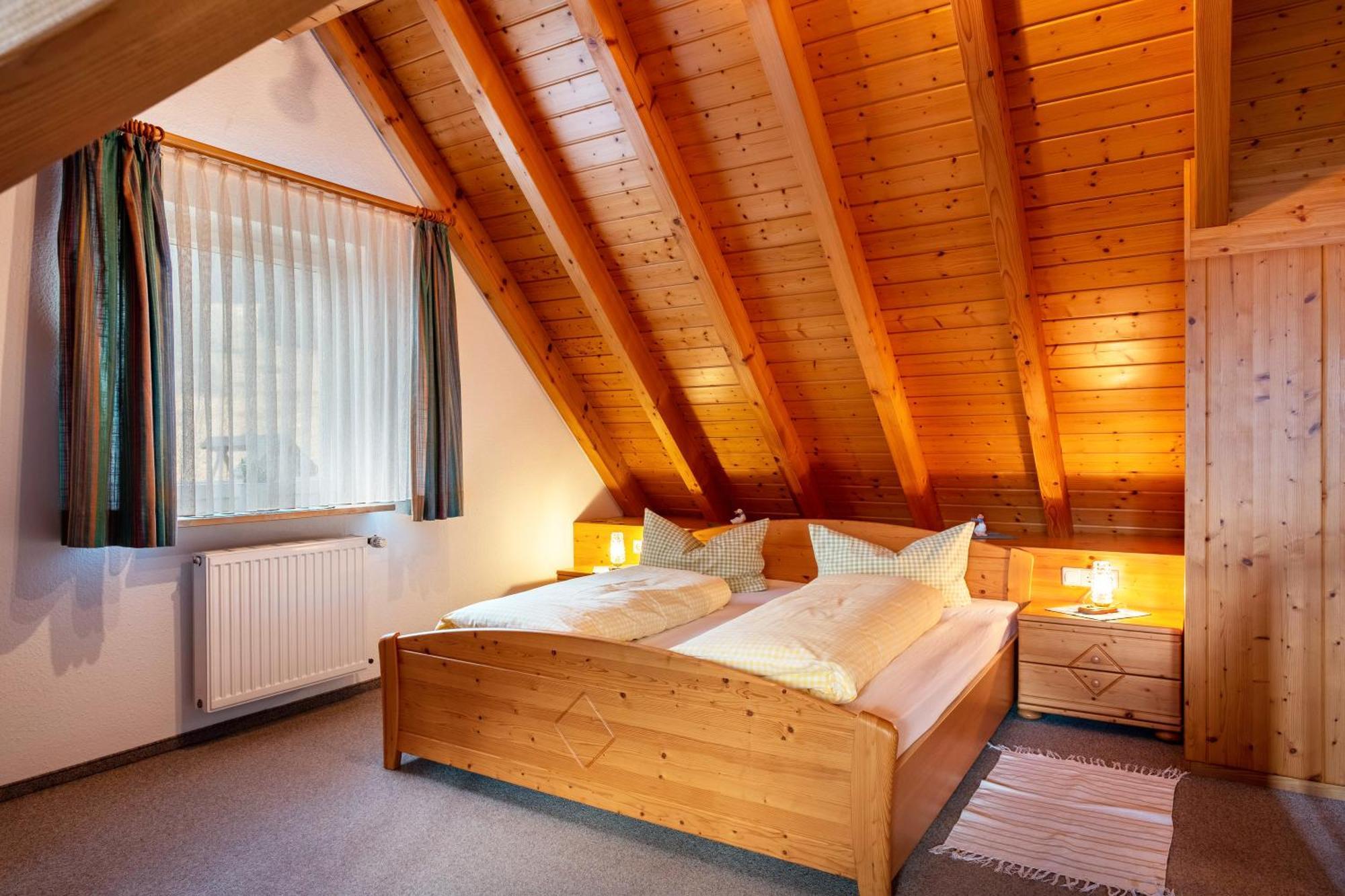 Ferienwohnung Beim Pauli Титизее-Нойщат Екстериор снимка